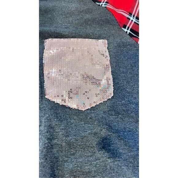 GRAY TOP WITH BUFFALO PLAID SLEEVES GOLD SEQUIN POCKET WOMENS SIZE XL CHRISTMAS - Picture 4 of 10